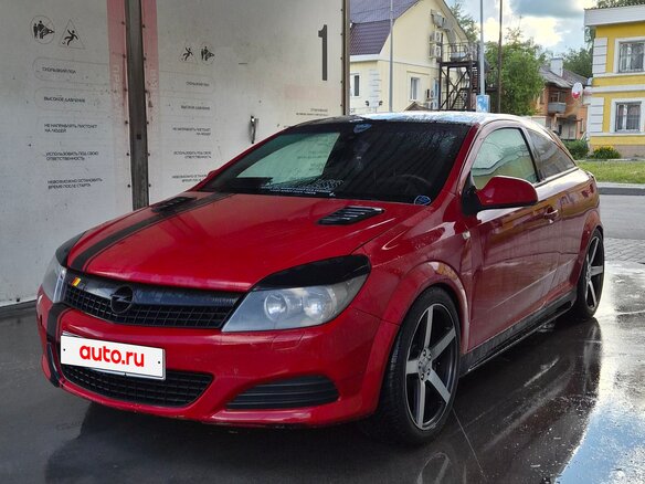 2010 Opel Astra GTC H Рестайлинг, красный - вид 4