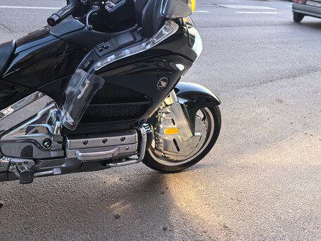 2013 Honda GL 1800 Gold Wing, чёрный, 1350000 рублей, вид 2