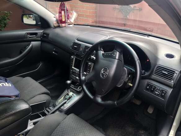 2004 Toyota Avensis II, серый, 780000 рублей - вид 7