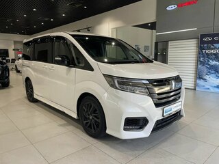 2019 Honda Stepwgn Spada V Рестайлинг, белый, 2098000 рублей, вид 3