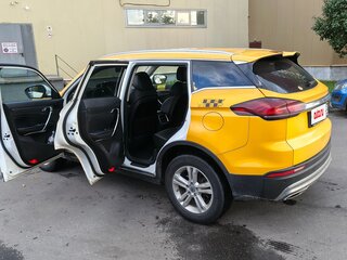 2022 Geely Atlas Pro, жёлтый, 1150000 рублей, вид 2