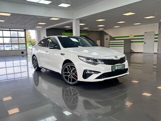2019 Kia Optima IV Рестайлинг, белый, 1990000 рублей, вид 5