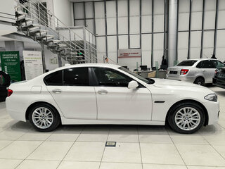 2012 BMW 5 серии 525d xDrive VI (F10/F11/F07), белый, 1680000 рублей, вид 4
