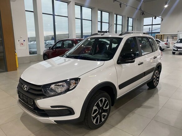 2026 Lada (ВАЗ) Granta Cross I Рестайлинг, белый, 1196000 рублей - вид 5