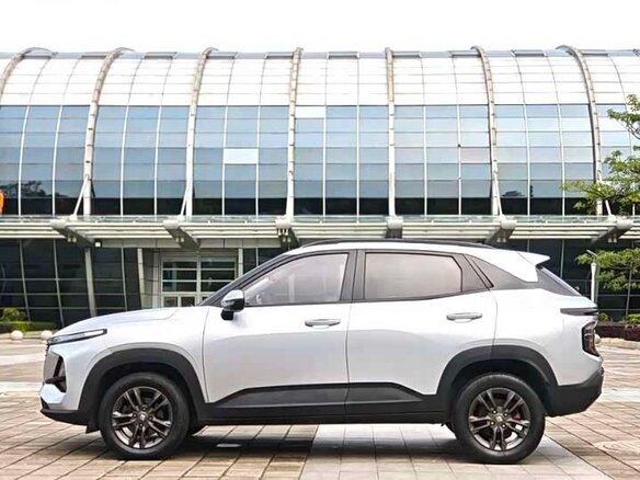 2021 Baojun RS-3, белый, 907000 рублей - вид 4
