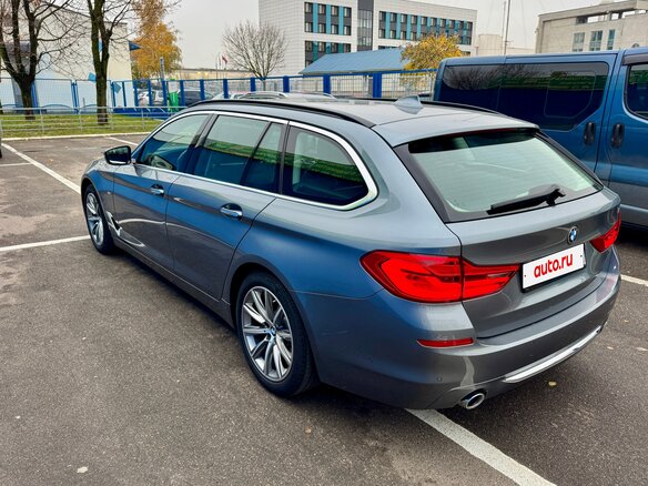 2018 BMW 5 серии 520d VII (G30/G31/G38), серый, 3490000 рублей - вид 4