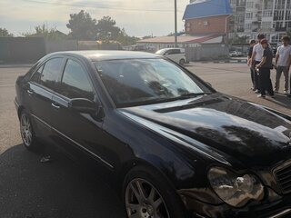 2001 Mercedes-Benz C-Класс 200 II (W203), чёрный, 300000 рублей, вид 5