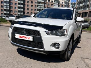 2010 Mitsubishi Outlander II Рестайлинг, белый, 1250000 рублей, вид 1