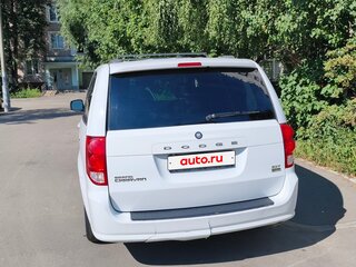 2019 Dodge Caravan Grand V, белый, 1700000 рублей, вид 3