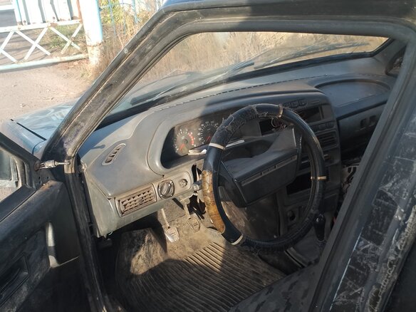 2001 Lada (ВАЗ) 21093i, серебристый, 38000 рублей - вид 3
