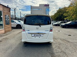 2012 Honda Freed I Рестайлинг, белый, 1159000 рублей, вид 3