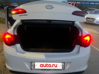 2012 Opel Astra J Рестайлинг, белый, 650000 рублей, вид 4