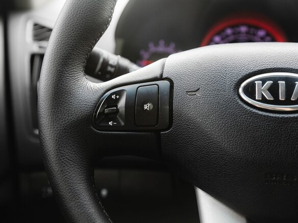 2010 Kia Ceed I Рестайлинг, серебристый, 600000 рублей - вид 15