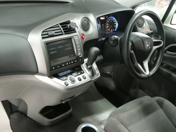 2009 Honda Stream II Рестайлинг, белый, 1220000 рублей - вид 16
