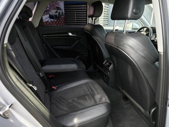 2018 Audi Q5 II (FY), серебристый, 3390000 рублей - вид 6