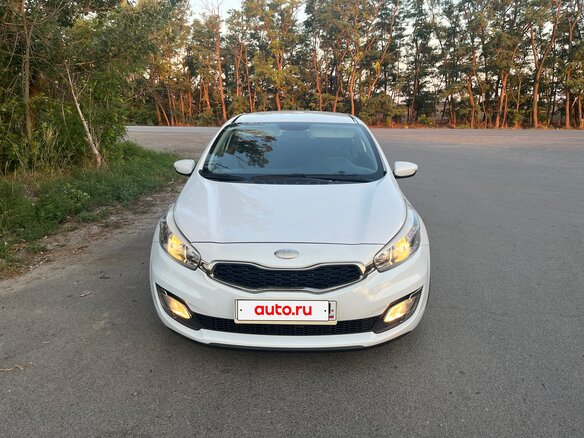 2013 Kia Ceed II, белый - вид 1