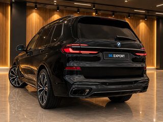 2024 BMW X7 40i I (G07) Рестайлинг, чёрный, 12600000 рублей, вид 3