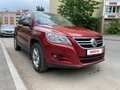 2011 Volkswagen Tiguan I, красный, 908000 рублей - вид 2
