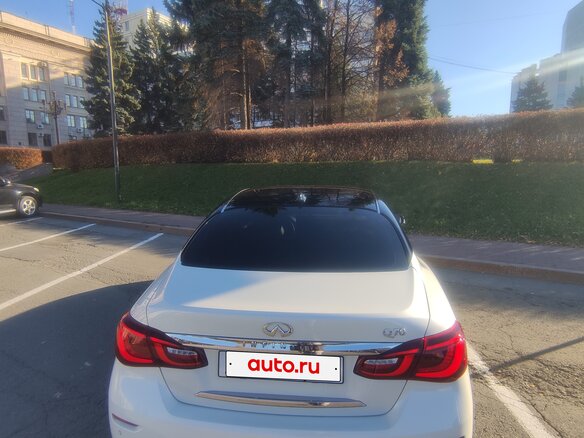 2015 Infiniti Q70 I Рестайлинг, белый, 2350000 рублей - вид 16