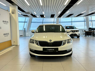 2018 Skoda Octavia III (A7) Рестайлинг, белый, 1150000 рублей, вид 3