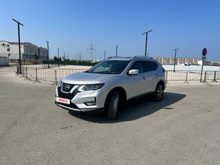 2022 Nissan X-Trail III Рестайлинг, серебристый, 2950000 рублей, вид 1
