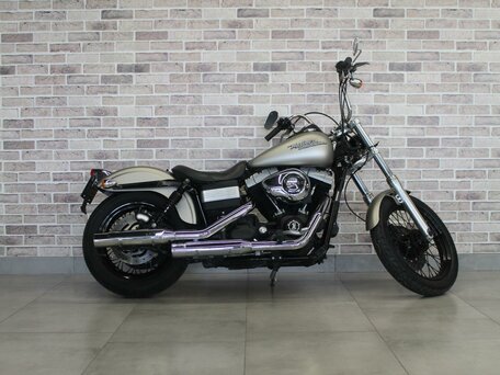 2008 Harley-Davidson Street Bob, серый, 840000 рублей, вид 1
