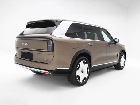 2026 Zeekr 9X 70 kWh, золотистый, 12100000 рублей, вид 3