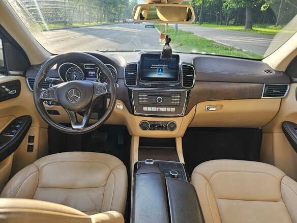 2017 Mercedes-Benz GLS 400 I (X166), коричневый, 3600000 рублей - вид 13
