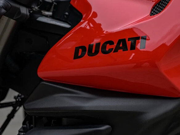 2026 Ducati Monster, красный, 1795000 рублей - вид 17