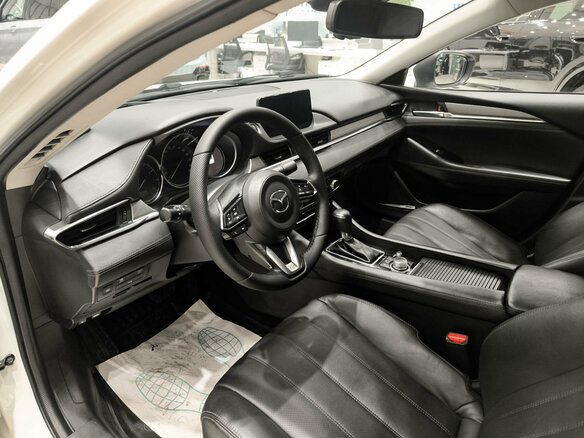2019 Mazda 6 III (GJ) Рестайлинг 2, белый, 2500000 рублей - вид 15