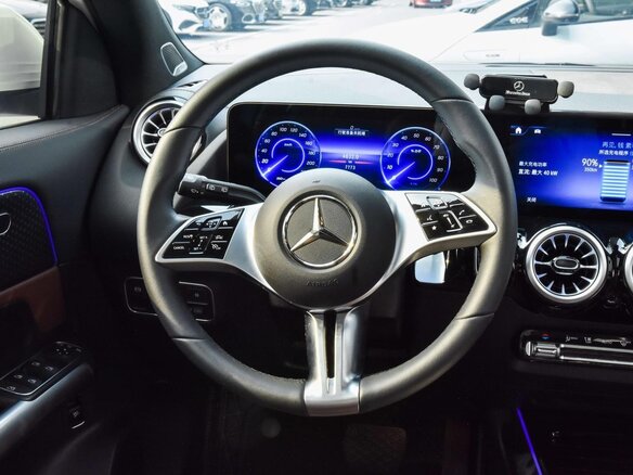 2025 Mercedes-Benz EQA 260 I Рестайлинг, белый, 4445000 рублей - вид 16