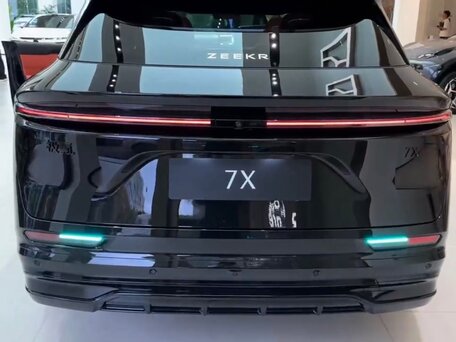 2026 Zeekr 7X I Рестайлинг, чёрный, 9350000 рублей, вид 3