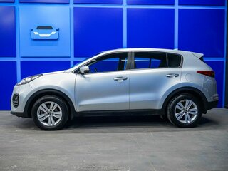 2018 Kia Sportage IV Рестайлинг, серебристый, 1780000 рублей, вид 3
