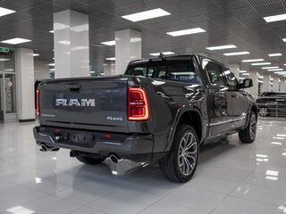 2026 Ram 1500 Crew Cab V Рестайлинг, серый, 9950000 рублей, вид 5