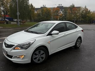 2015 Hyundai Solaris I Рестайлинг, белый, 1100000 рублей, вид 1