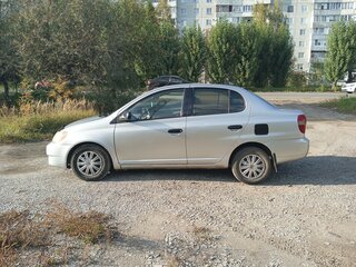 2000 Toyota Platz, серебристый, 240000 рублей, вид 4