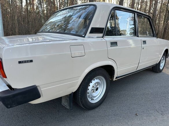 1996 Lada (ВАЗ) 2105, бежевый, 210000 рублей - вид 8