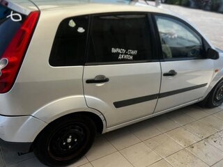 2006 Ford Fiesta Mk5, серый, 260000 рублей, вид 3