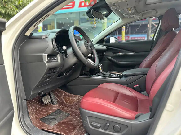 2023 Mazda CX-30 I, белый - вид 7