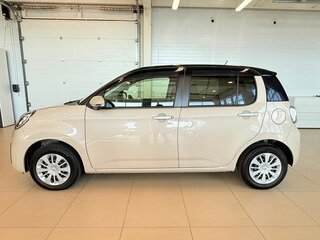 2020 Toyota Passo III Рестайлинг, белый, 1099000 рублей, вид 3