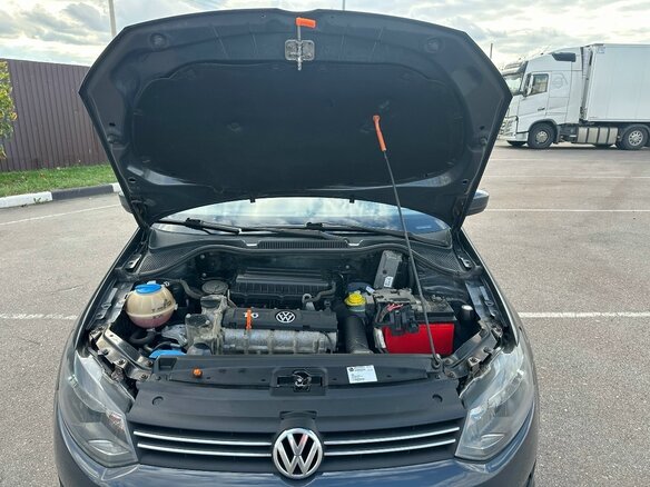 2013 Volkswagen Polo V, серый, 890000 рублей - вид 19