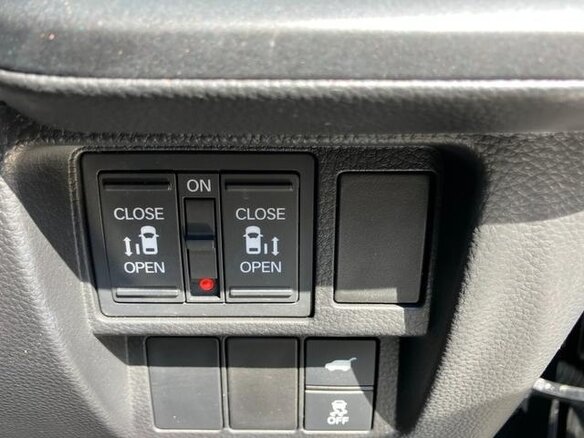 2023 Honda Stepwgn Spada VI, чёрный, 2310700 рублей - вид 13
