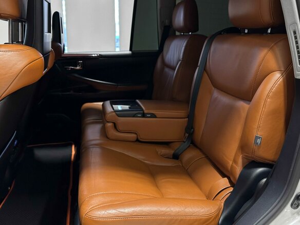 2012 Lexus LX 570 III Рестайлинг, белый, 4190000 рублей - вид 10