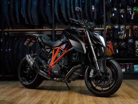 2016 KTM 1290 Super Duke R, чёрный, 790000 рублей, вид 2