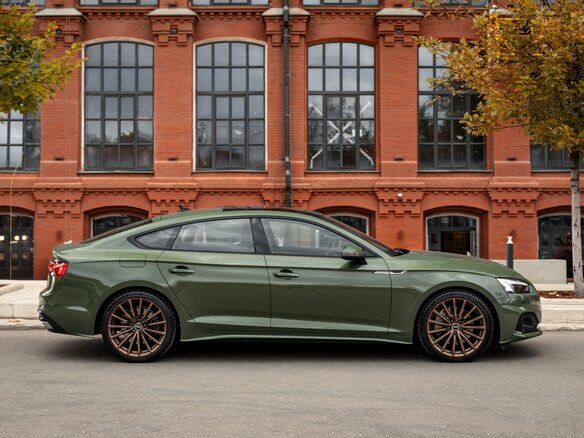 2021 Audi A5 Sportback 45 TFSI II (F5) Рестайлинг, зелёный, 4300000 рублей - вид 5