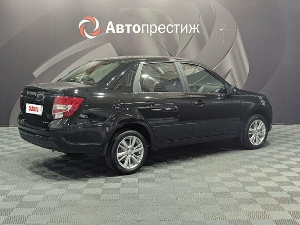 2026 Lada (ВАЗ) Granta I Рестайлинг, чёрный - вид 2