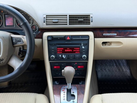 2007 Audi A4 III (B7), красный, 607000 рублей - вид 14