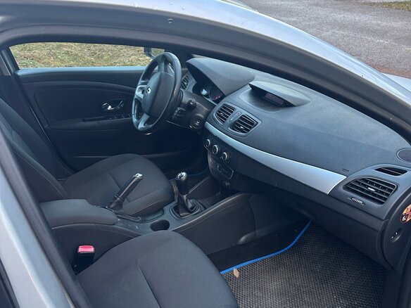 2013 Renault Fluence I, серебристый, 790000 рублей - вид 6