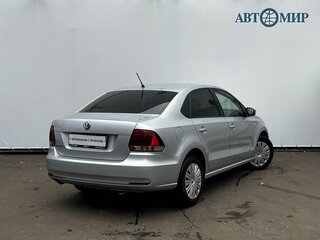 2016 Volkswagen Polo V Рестайлинг, серебристый, 685000 рублей, вид 5