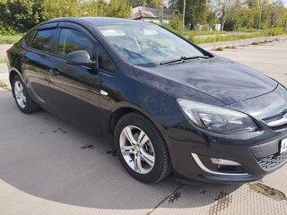 2013 Opel Astra J Рестайлинг, чёрный, 900000 рублей, вид 1
